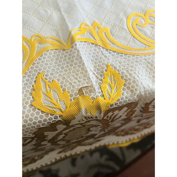 Vintage Vinyl Crochet Lace Table Cover Gold Clear Ivory Tablecloth PVC Plastic - Picture 15 of 16